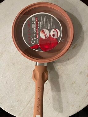 SAFE-T-GRIP 9" FRY PAN (Pink) WITH GLASS LID
